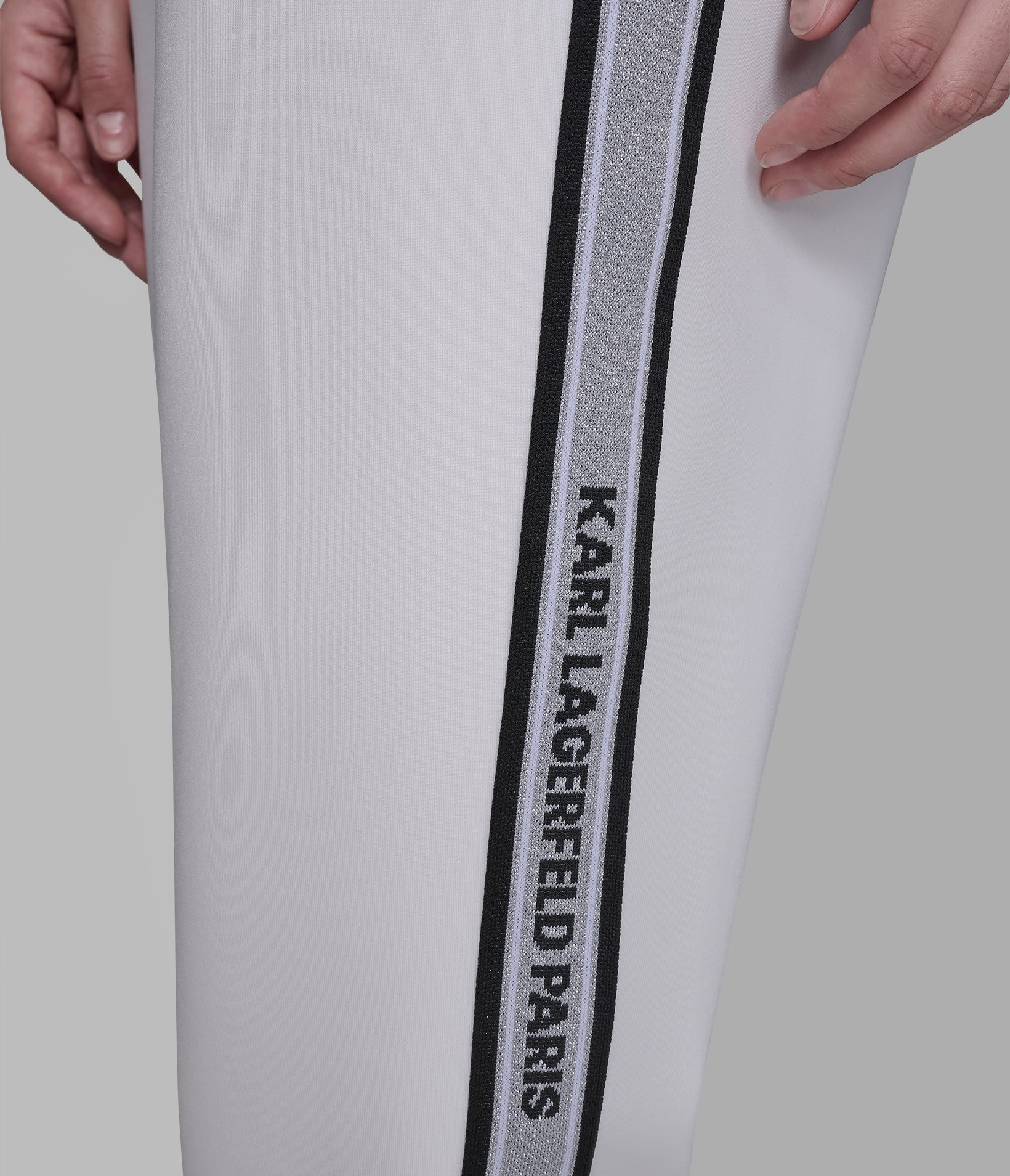 CO-ORD LOGO TAPE JOGGER - Image 5