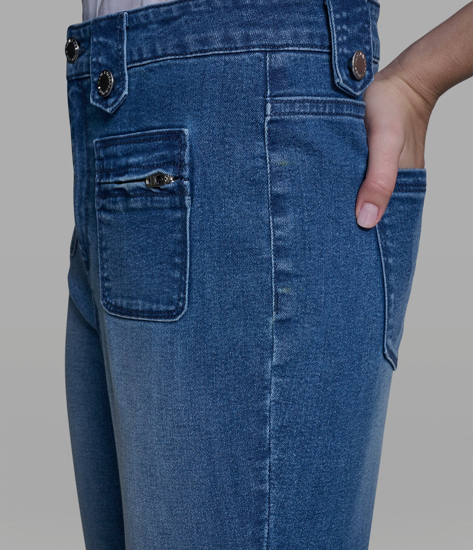 FRONT POCKET BOOTCUT JEAN - Image 7