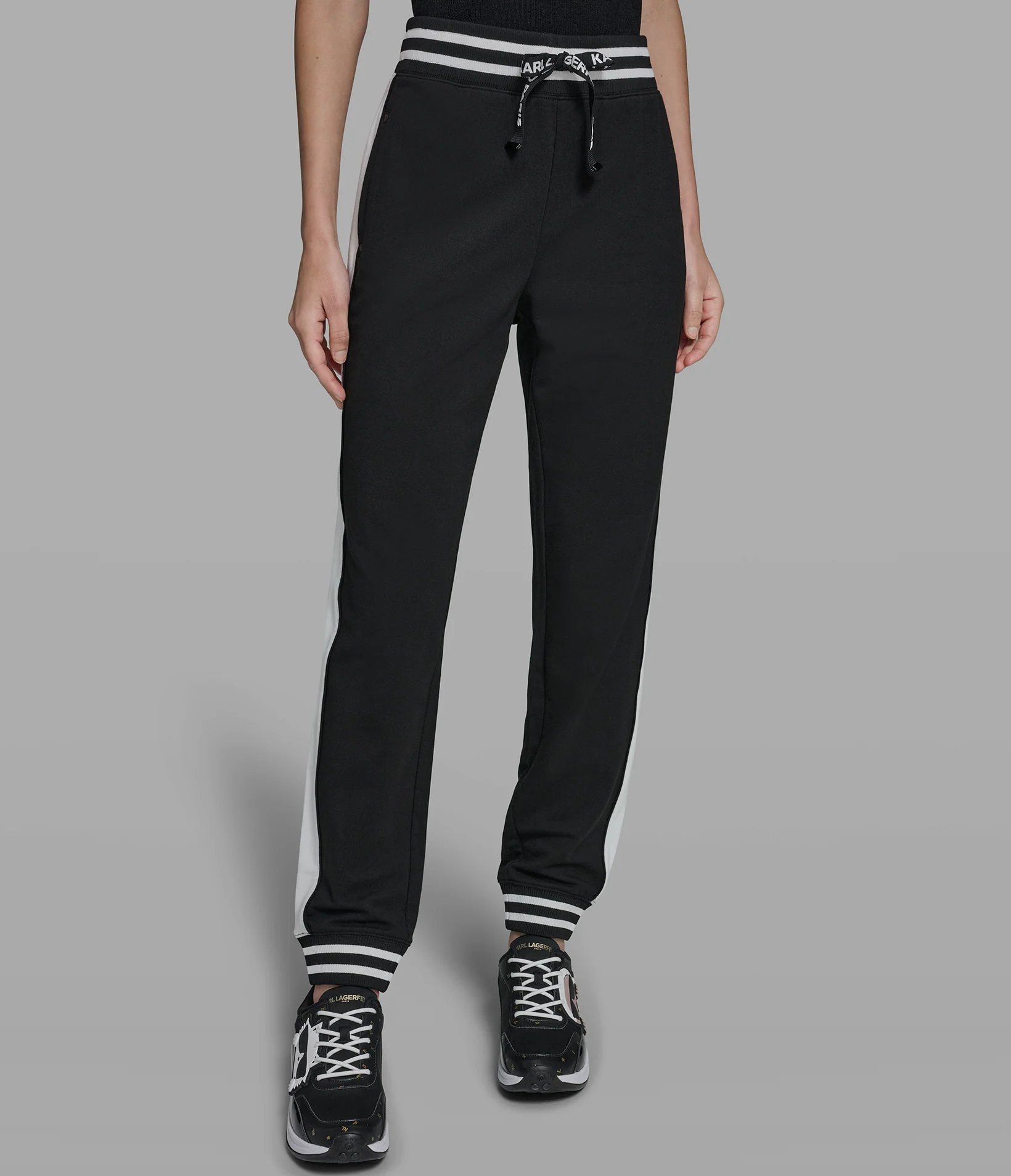 TRACK JOGGER WITH STRIPE DETAIL - Image 3